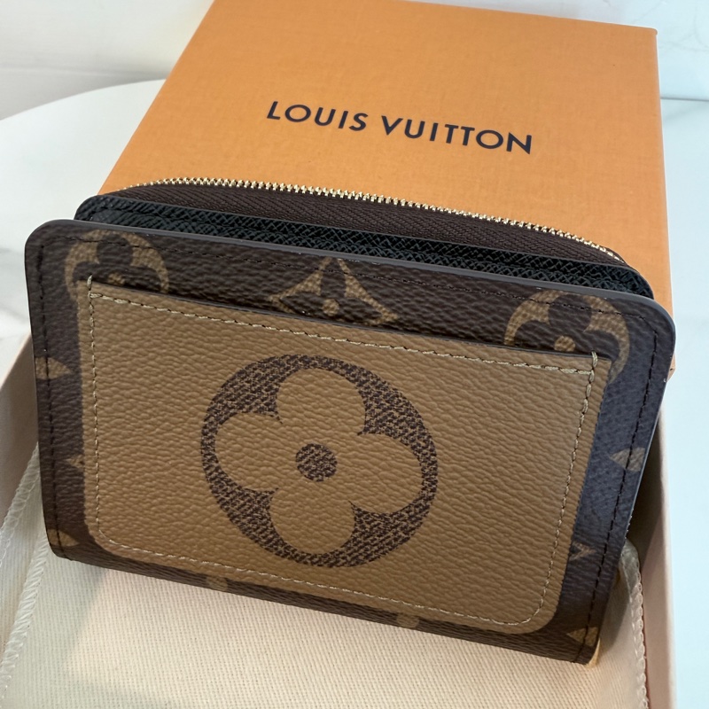 Louis Vuitton✨芯片版 M81461 Lou錢包卡包雙色帆布拉鍊錢包-0