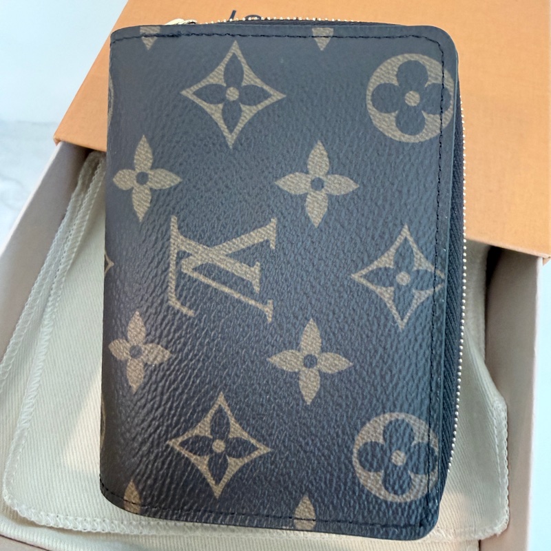 Louis Vuitton✨芯片版 M81461 Lou錢包卡包雙色帆布拉鍊錢包-2