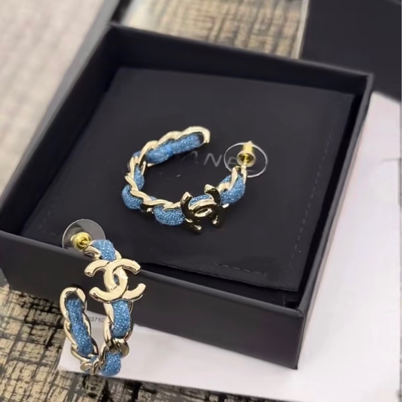 Chanel香奈兒牛仔皮穿耳環-5