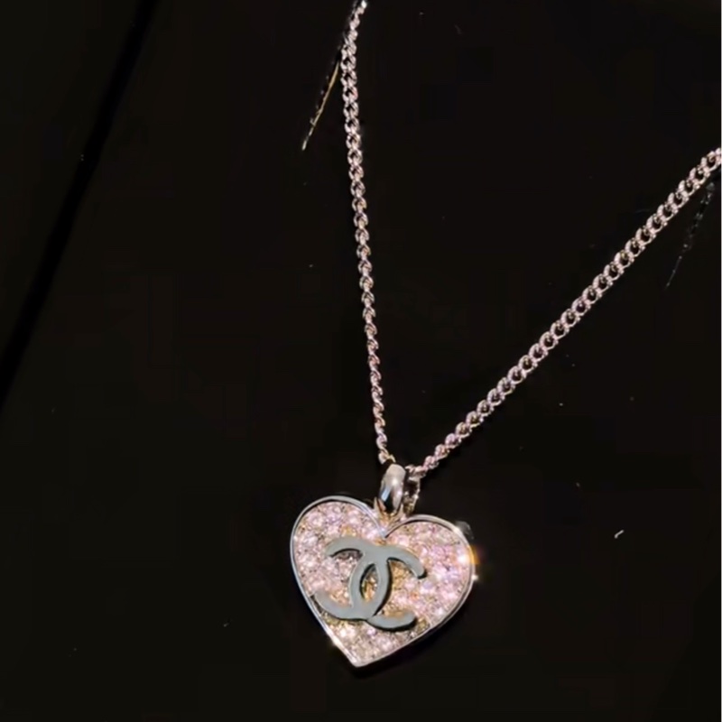 Chanel香奈兒26P閃閃愛心項鍊-1
