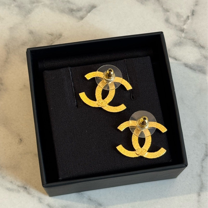 Chanel ABC254黑/熔岩金雙C耳環-3