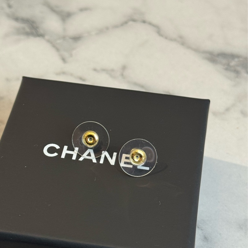 Chanel ABC254黑/熔岩金雙C耳環-8