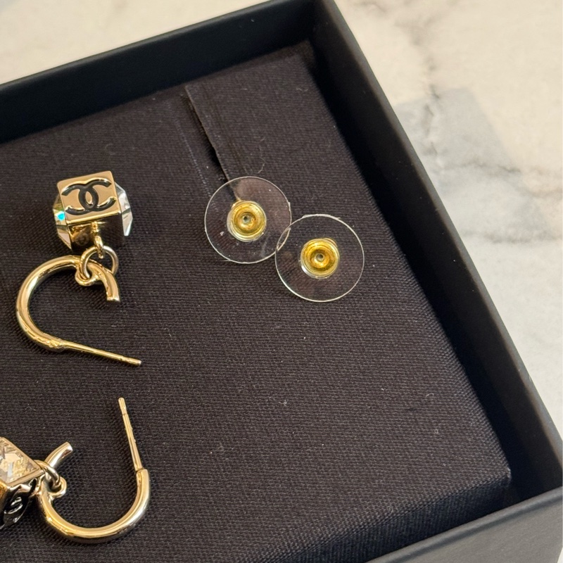 Chanel ABE812淡金方鑽黑雙C耳環 超閃✨✨-4