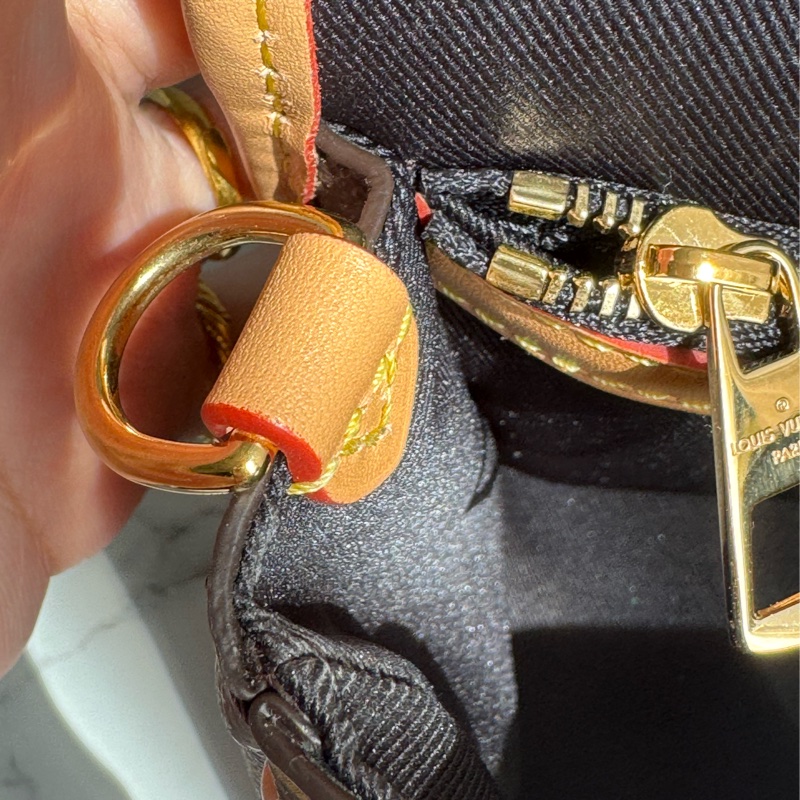 LV M45985花紋法棍包  經典又好用-18