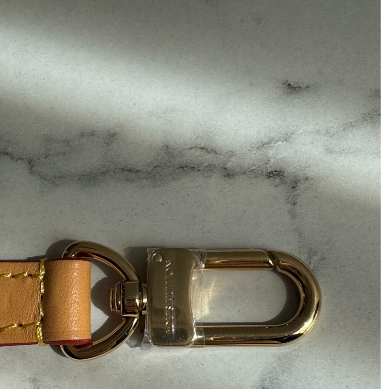 LV M45985花紋法棍包  經典又好用-22