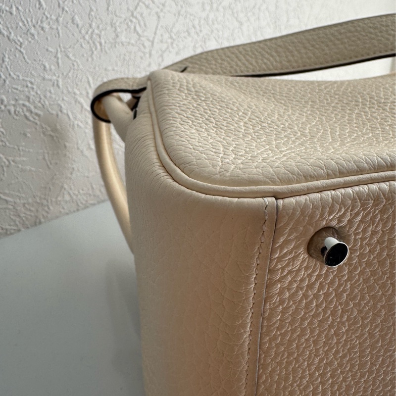 Hermes奶昔白銀釦mini lindy 超仙氣❤️🔥-8