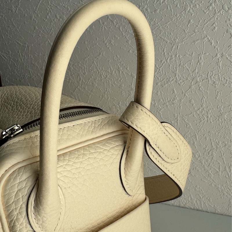 Hermes奶昔白銀釦mini lindy 超仙氣❤️🔥-12