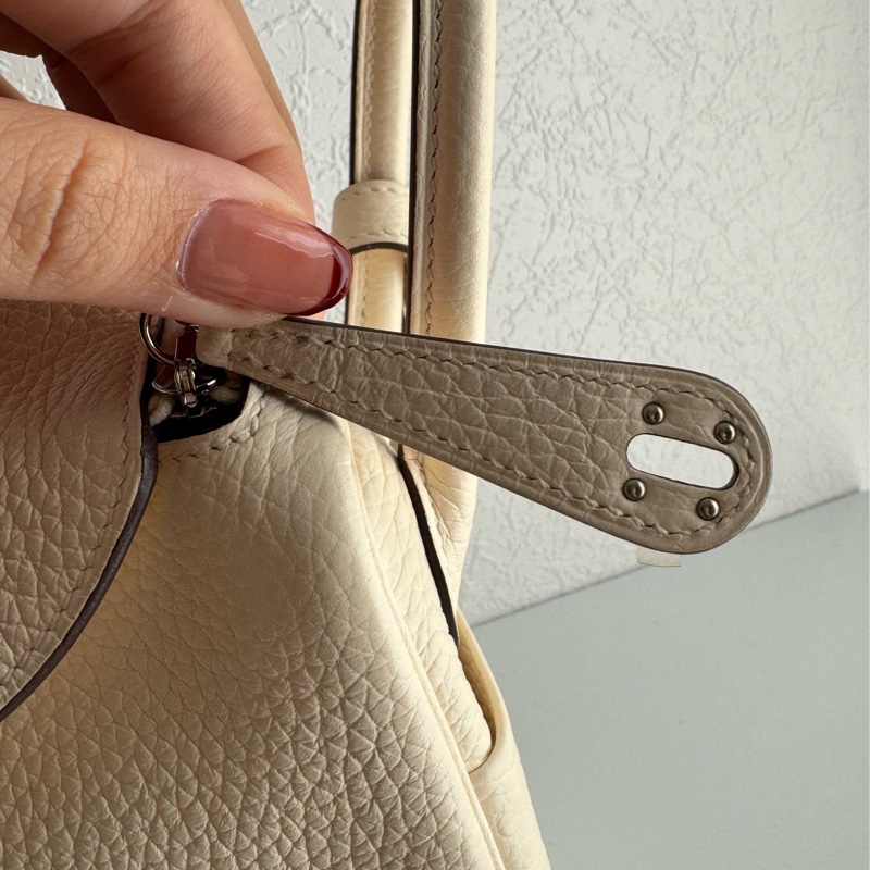 Hermes奶昔白銀釦mini lindy 超仙氣❤️🔥-17