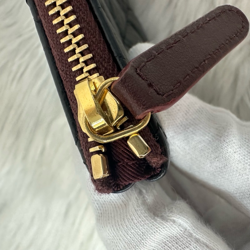 Chanel 黑皮復古金釦2.55一字零錢包-10