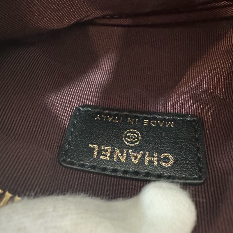 Chanel 黑皮復古金釦2.55一字零錢包-16