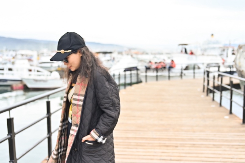 Burberry 經典款鋪棉外套-5