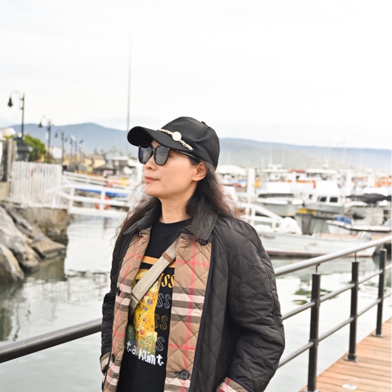 Burberry 經典款鋪棉外套-6