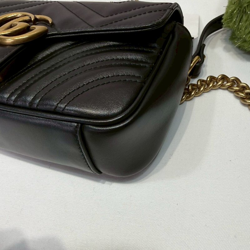GUCCI GG Marmont小型絎縫肩揹包-8