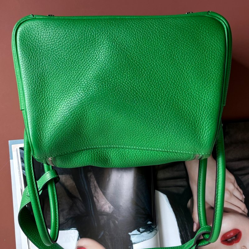 🅁刻 ::HERMES::竹子綠皮革銀釦LINDY 26手提肩背包-1