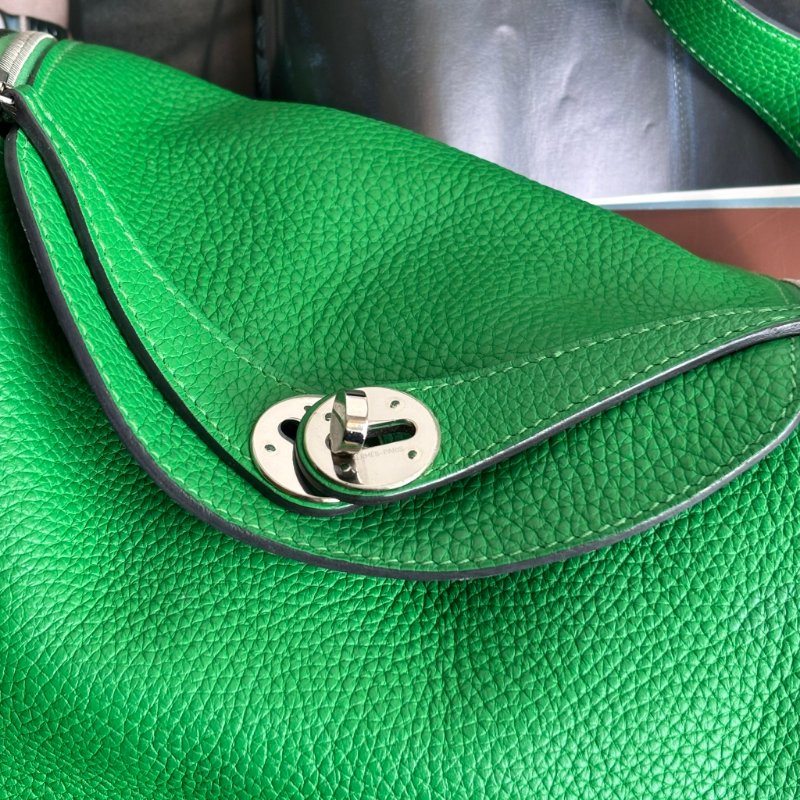 🅁刻 ::HERMES::竹子綠皮革銀釦LINDY 26手提肩背包-3