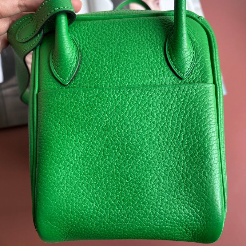 🅁刻 ::HERMES::竹子綠皮革銀釦LINDY 26手提肩背包-12