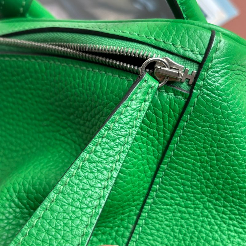🅁刻 ::HERMES::竹子綠皮革銀釦LINDY 26手提肩背包-22