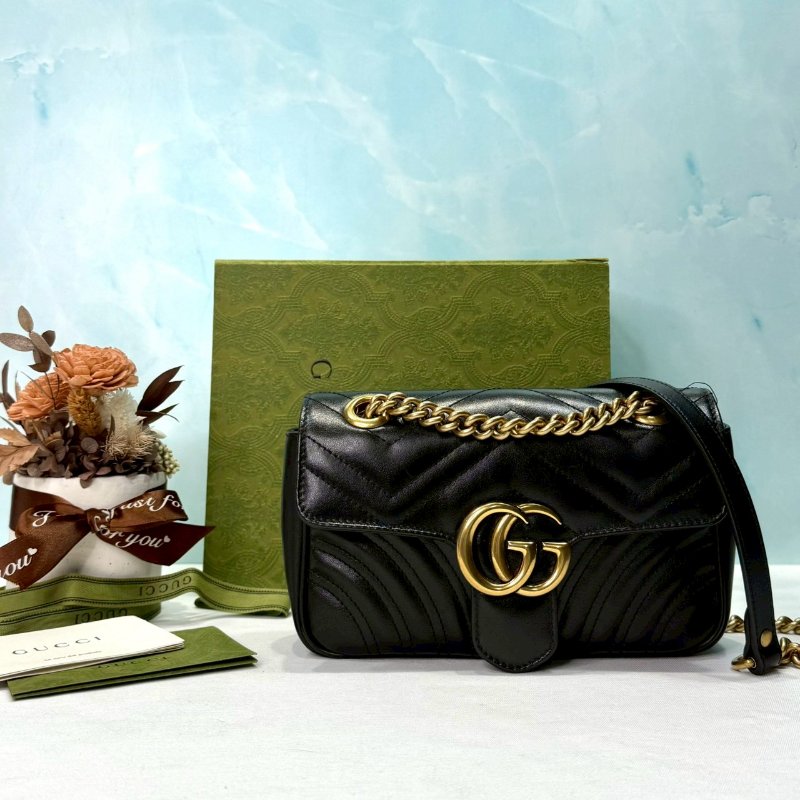 GUCCI GG Marmont小型絎縫肩揹包-0