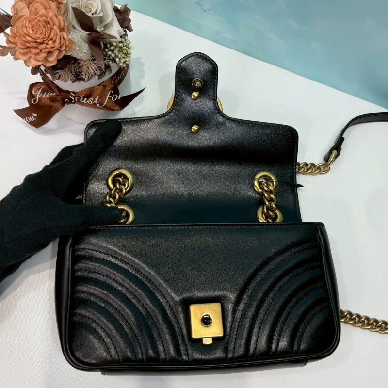 GUCCI GG Marmont小型絎縫肩揹包-4