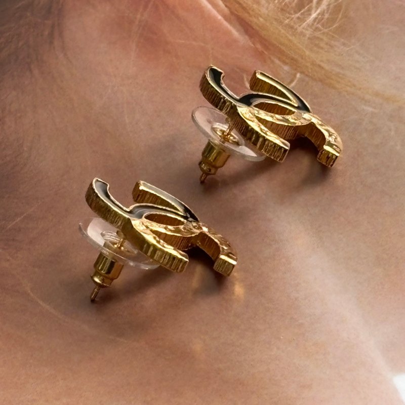 24C ::CHANEL:: ABC254黑/熔岩金雙C耳環 全雙C拼色耳環/耳針 熔岩金拼黑-4