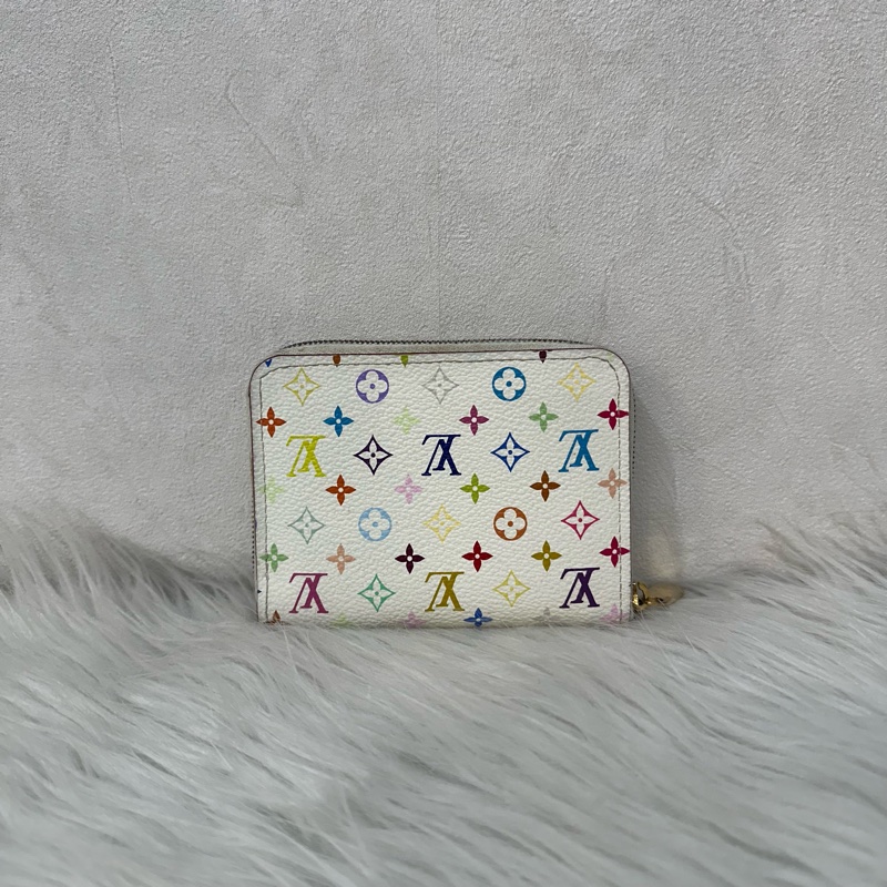 LV m93741 白彩金釦拉鍊零錢包-1