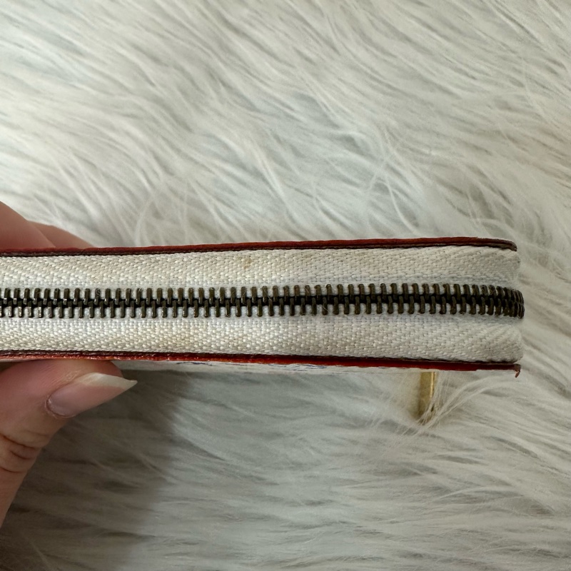 LV m93741 白彩金釦拉鍊零錢包-20