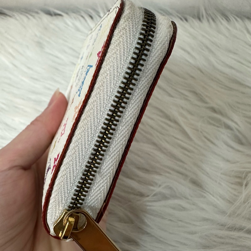 LV m93741 白彩金釦拉鍊零錢包-29