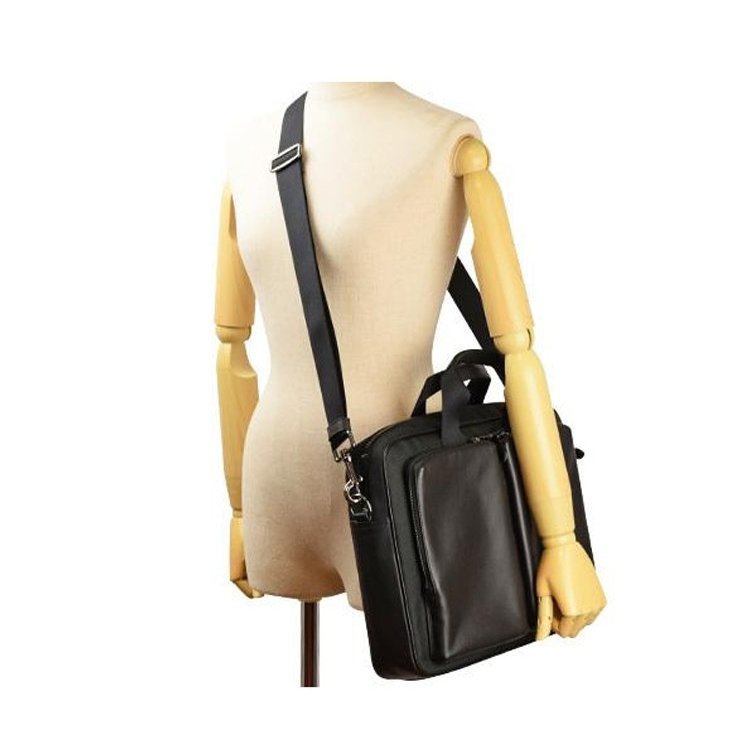 【COACH】質感皮革拉鍊公事包-黑-3