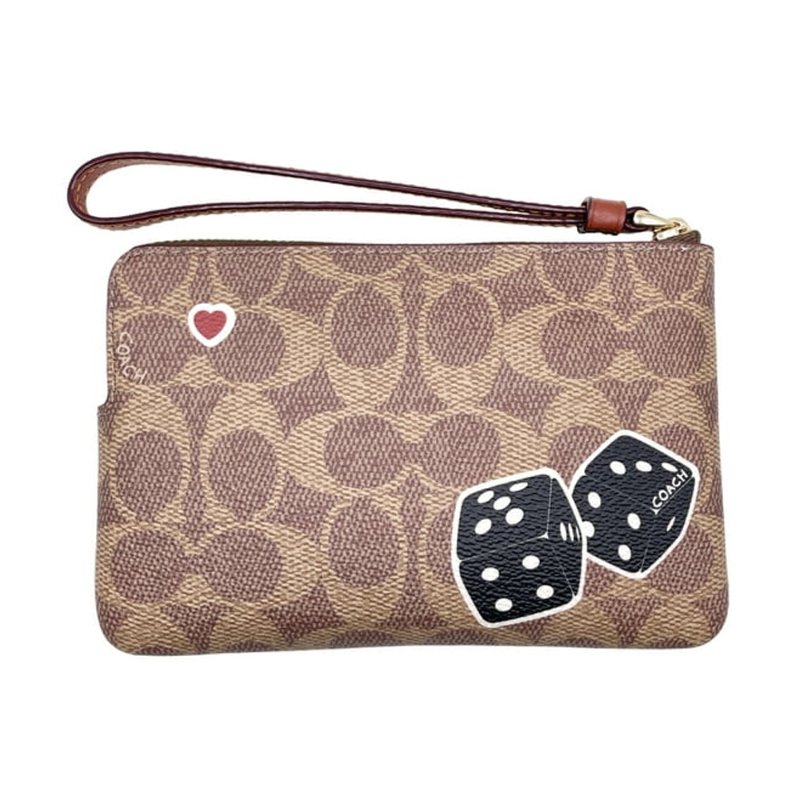 【COACH】趣味印花手拿包-恐龍骰子-1