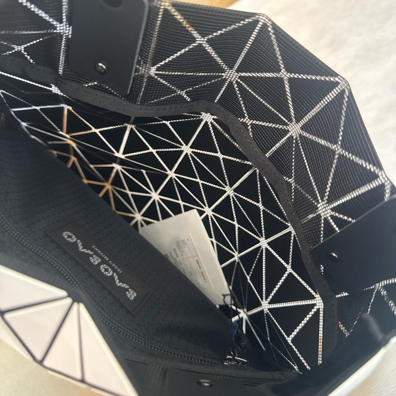 Issey Miyake BAO BAO白色 7格 三宅一生 幾何形-9