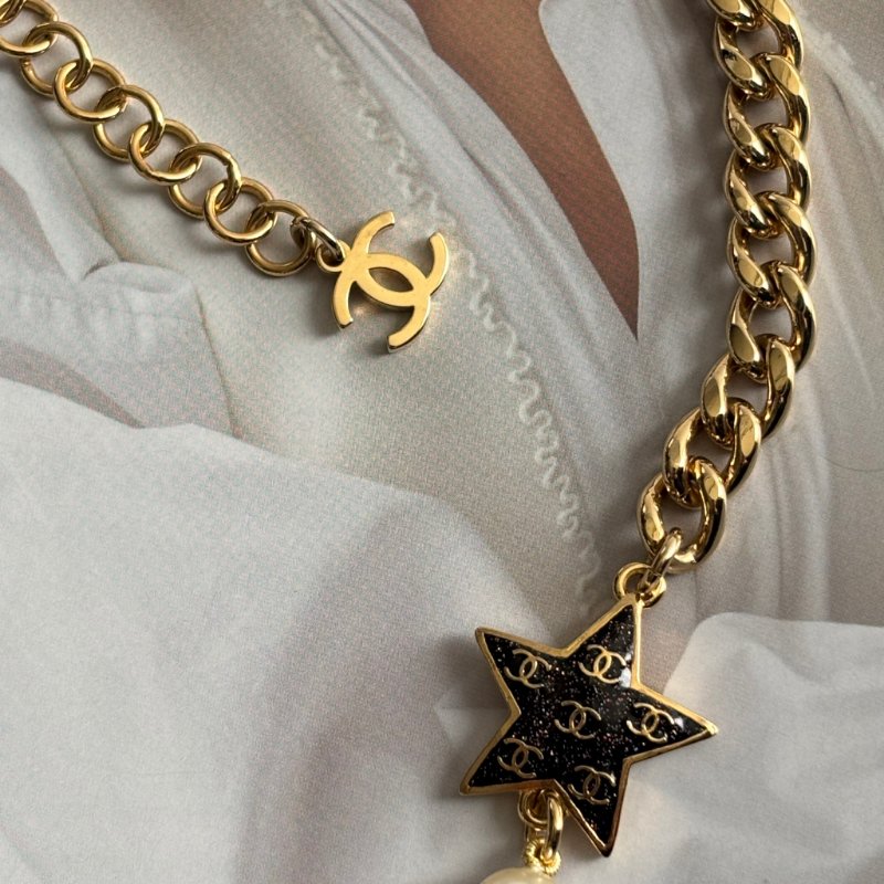 ::CHANEL:: ABC676B 深紫色星星 珍珠配飾 金鍊項鍊 長鏈 短練-11