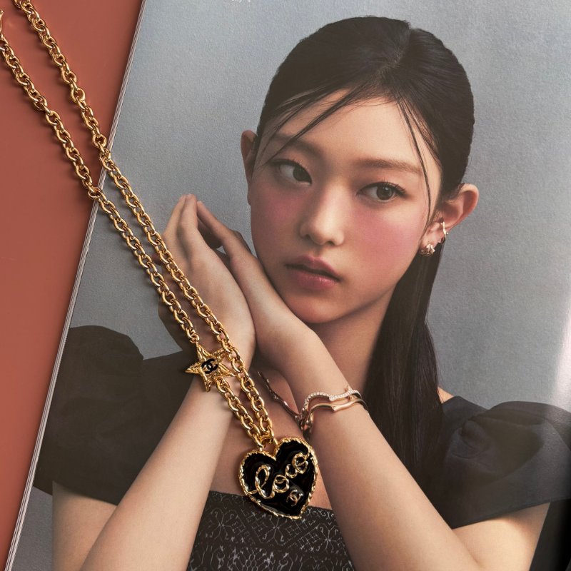 ::CHANEL:: ABC950 金星星黑愛心 草寫COCO字母 項鍊 長短鍊-1