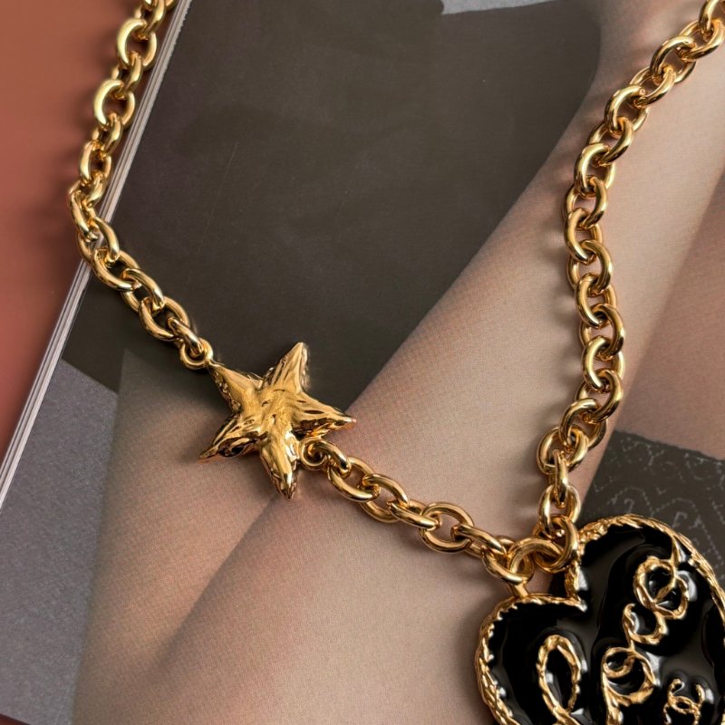 ::CHANEL:: ABC950 金星星黑愛心 草寫COCO字母 項鍊 長短鍊-6