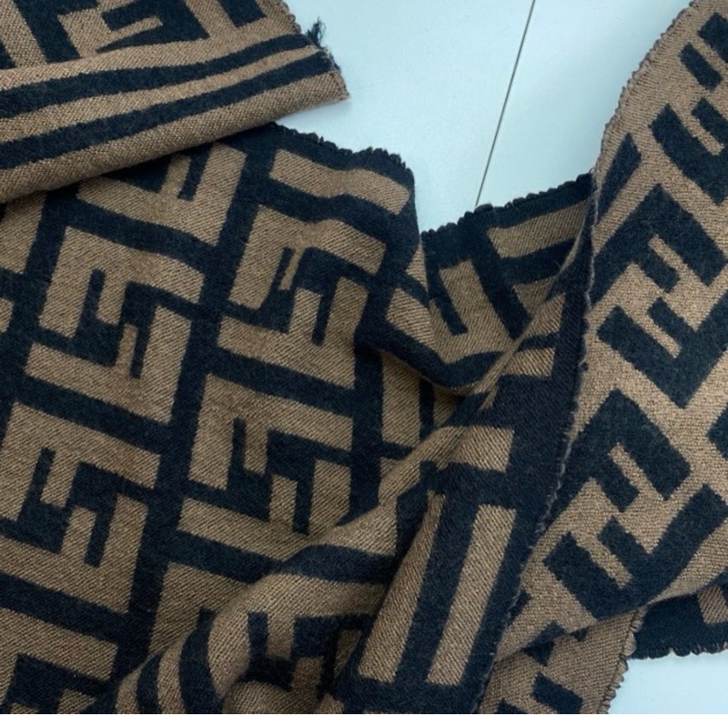 FENDI圍巾 174*35-4