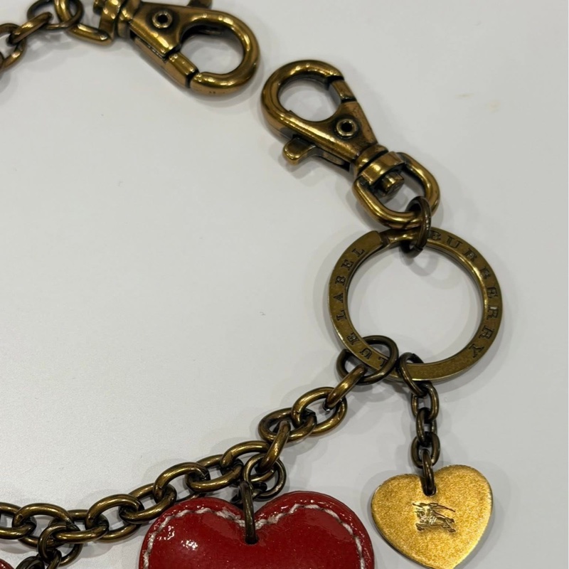 BURBERRY 藍標 紅色愛心包包掛飾鏈-4