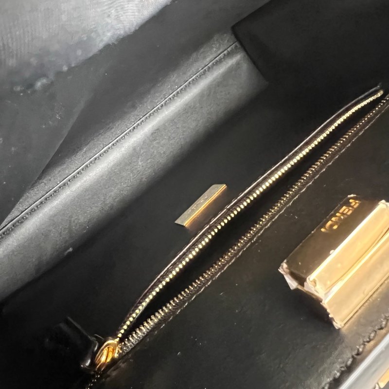 FENDI 8BN302  大象灰Peekaboo Essentially肩背包-8