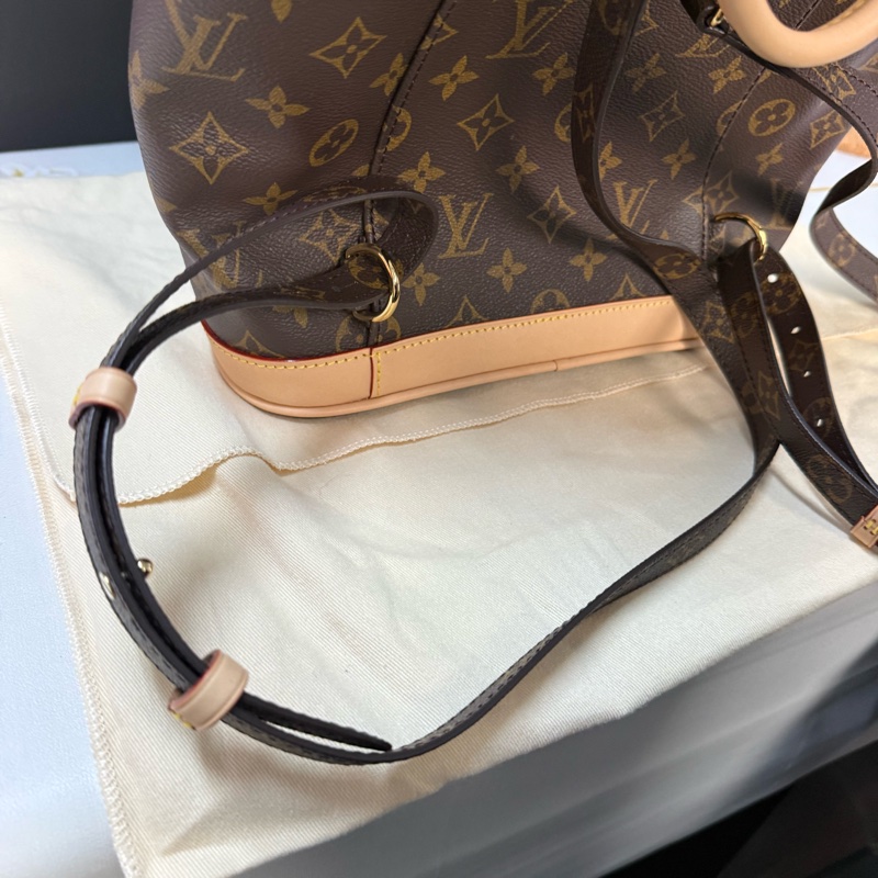 LOUIS VUITTON M11198 Montsouris PM後背包-18