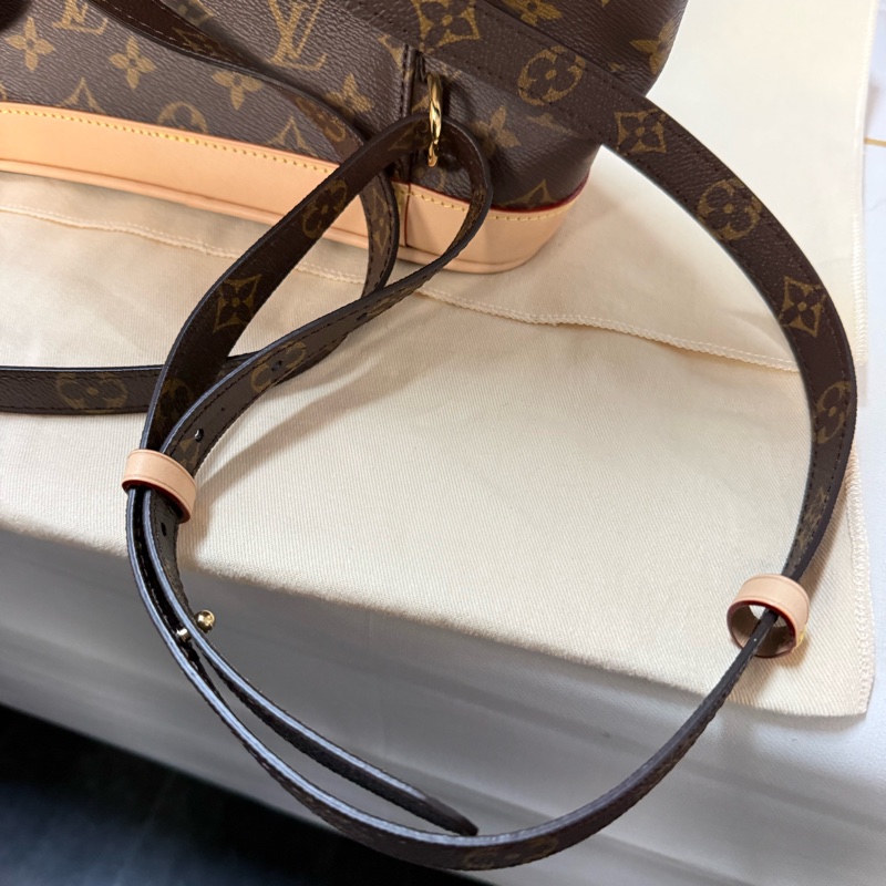 LOUIS VUITTON M11198 Montsouris PM後背包-19