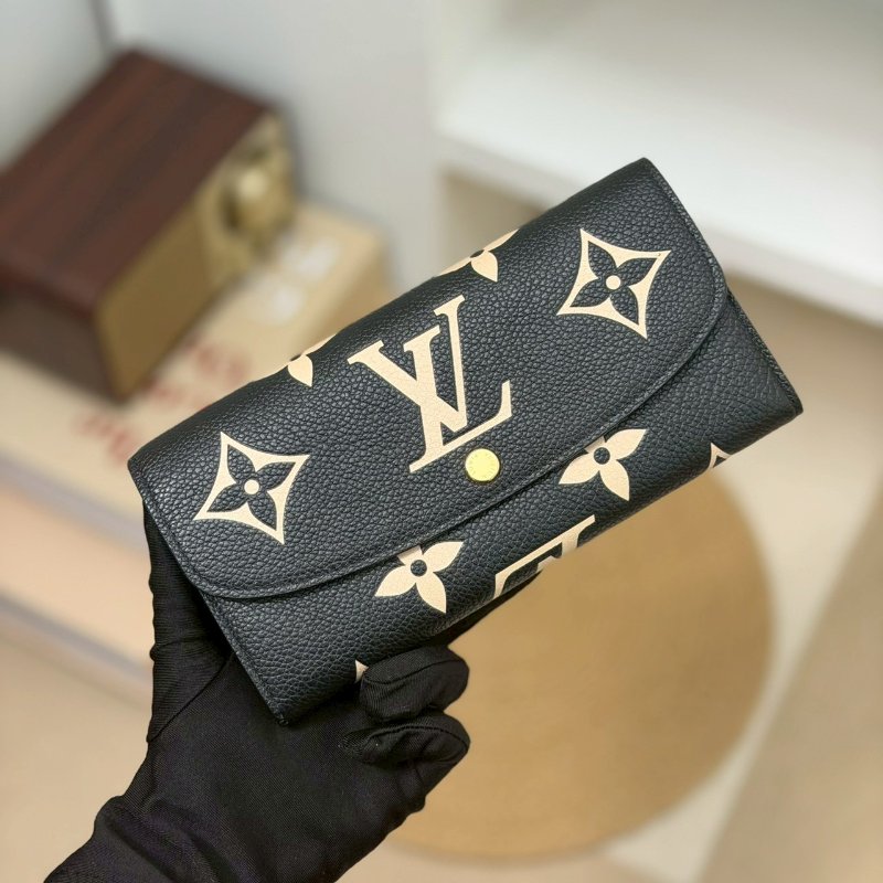 （激新✨還有皮香！）🏷LV 路易威登．Emilie 壓紋長夾 M83138 芯片款-0