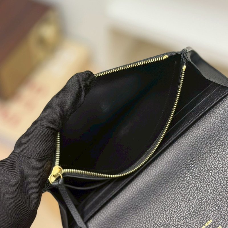 （激新✨還有皮香！）🏷LV 路易威登．Emilie 壓紋長夾 M83138 芯片款-21