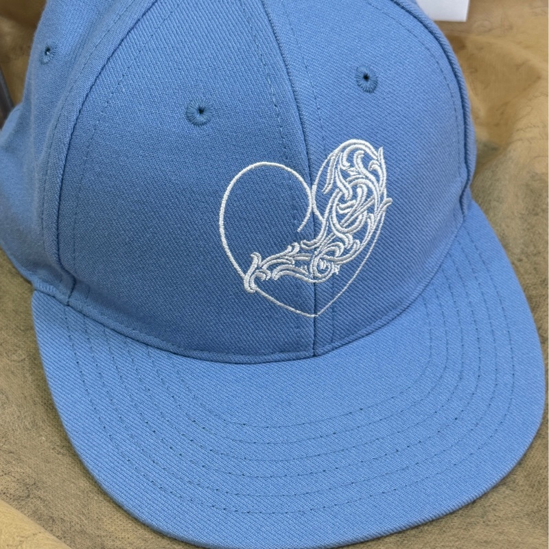 Chorme Hearts 克羅心 藍色愛心藤蔓刺繡棒球帽-3