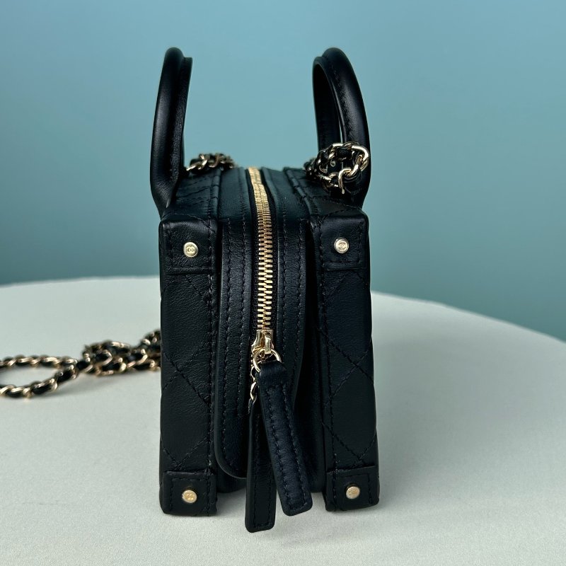 近新品 香奈兒/Chanel 黑金小號菱格紋鏈條相機包 手提斜背包 芯片款-2