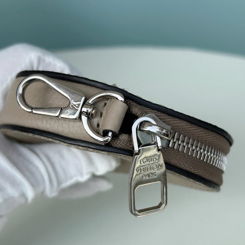 路易威登/Louis Vuitton 灰色牛皮月光女神肩背包-14