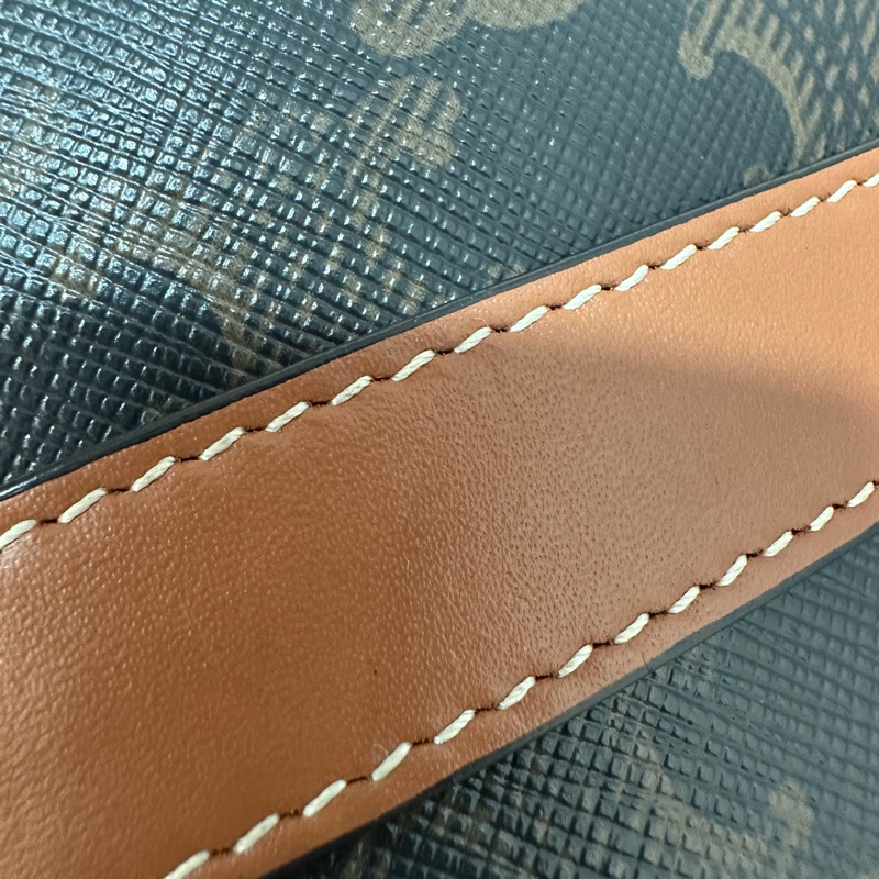 Celine 老花凱旋門金釦托特包-7