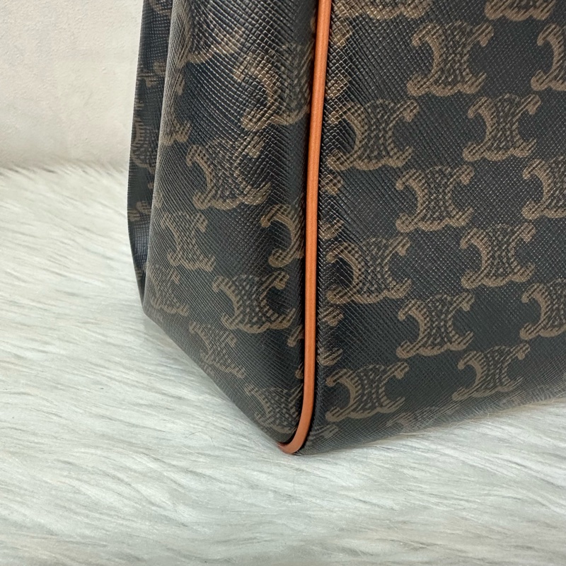 Celine 老花凱旋門金釦托特包-12