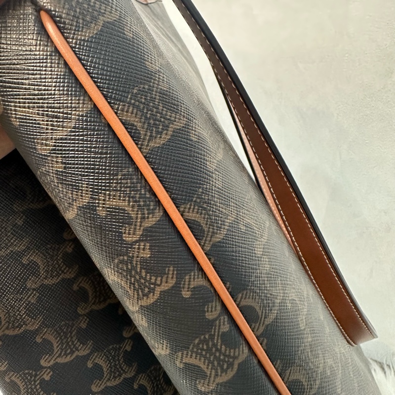 Celine 老花凱旋門金釦托特包-27