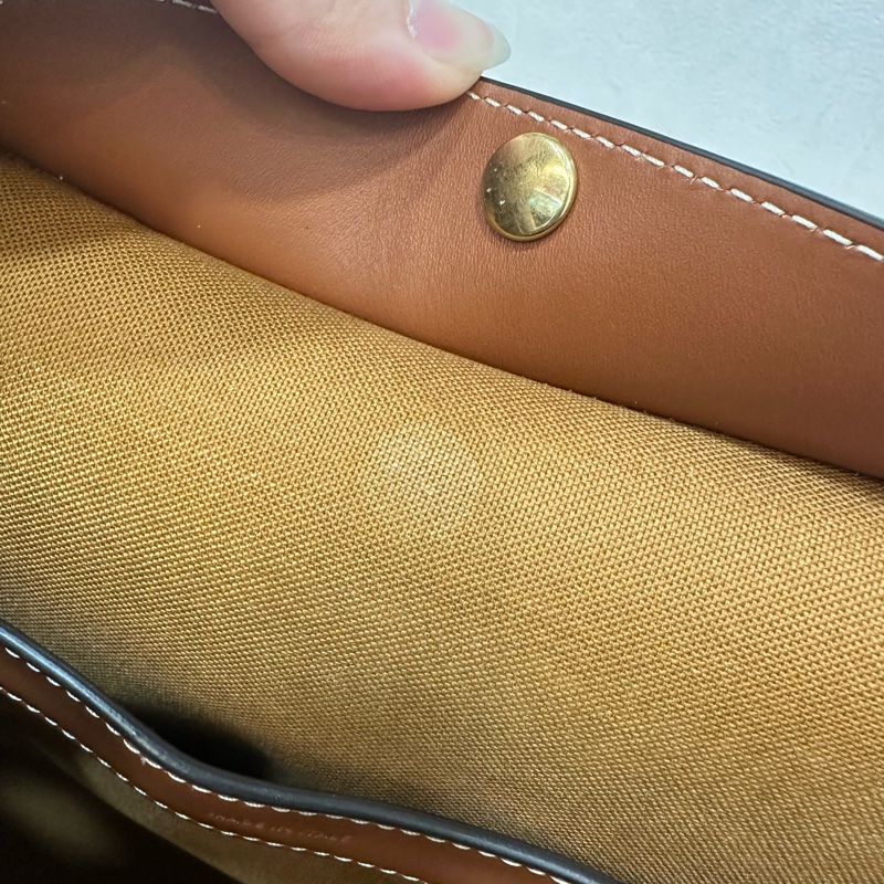 Celine 老花凱旋門金釦托特包-37