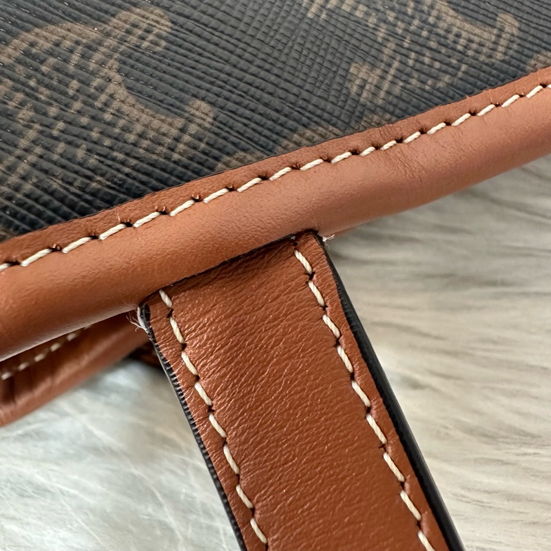 Celine 老花凱旋門金釦托特包-43