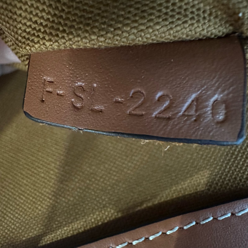 Celine 老花凱旋門金釦托特包-71