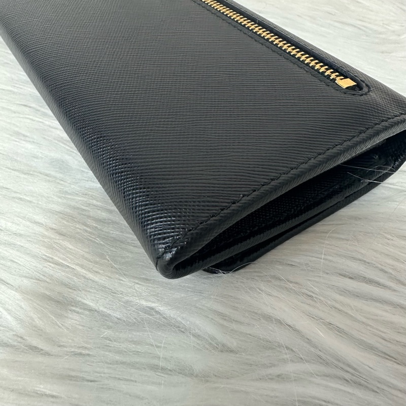 Prada 1MH132 黑色牛皮金釦長夾-6